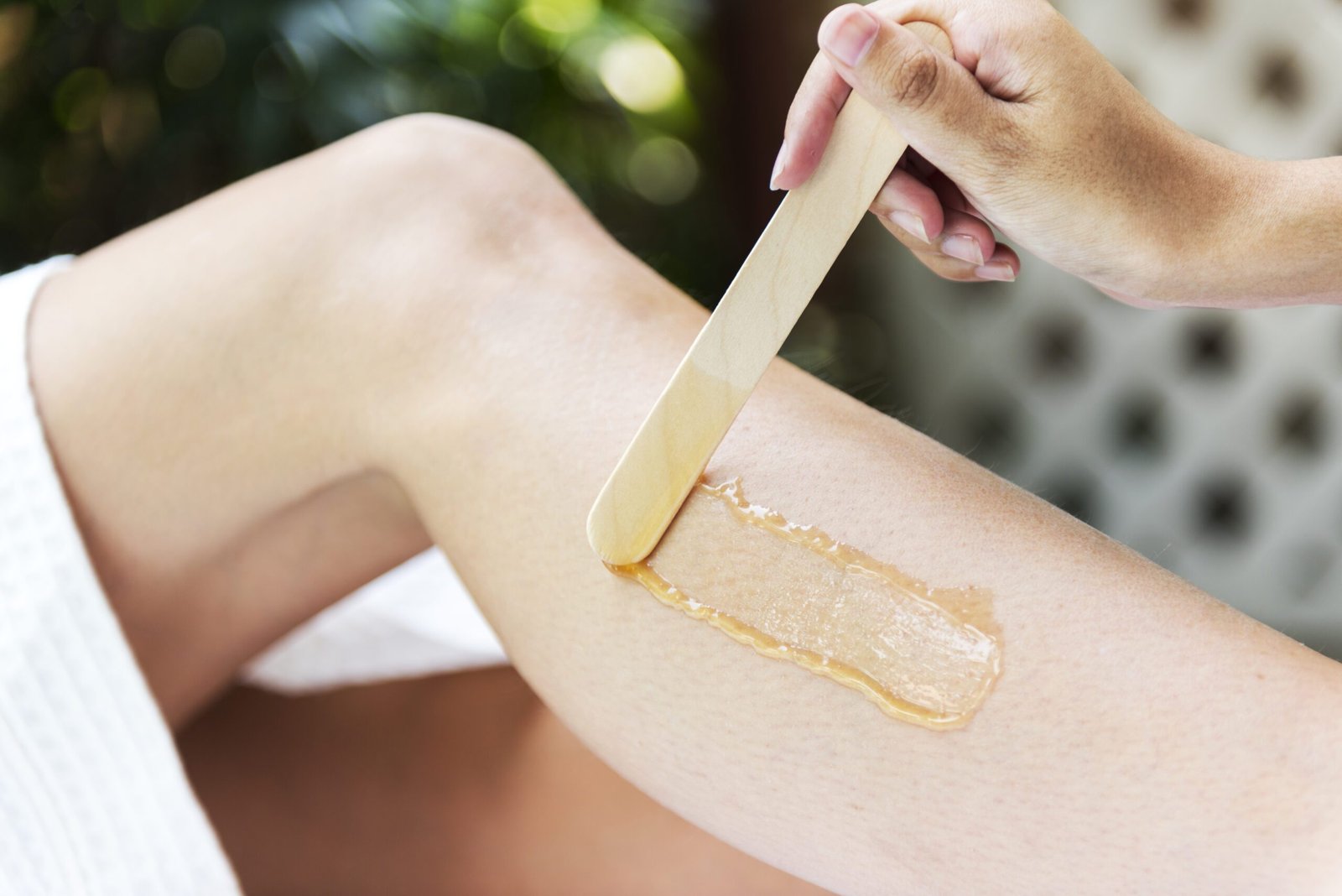 Épilation femme et homme réalisée au salon LEA BEAUTY