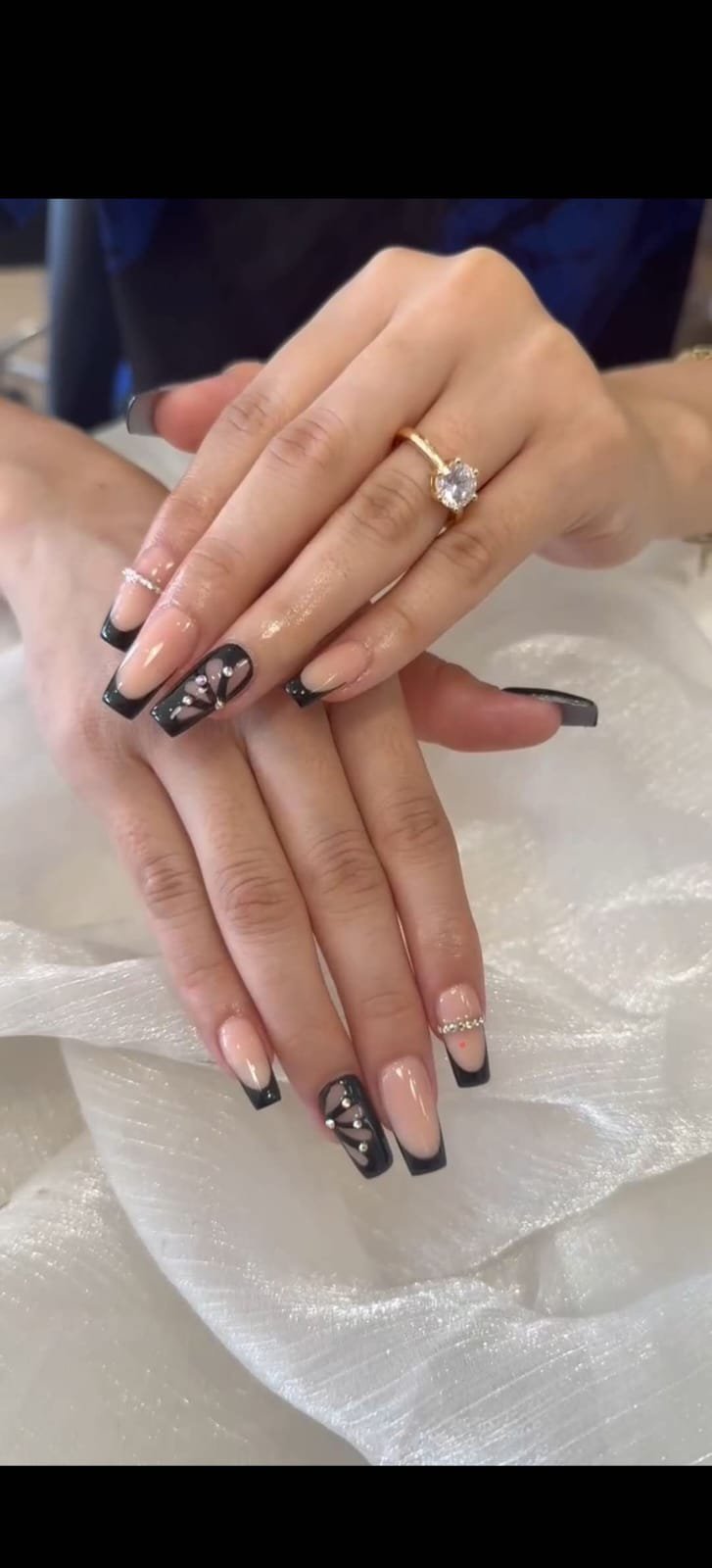 Nail art élégant créations LEA BEAUTY manucure professionnelle Paris